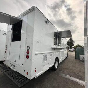 Food Truck  8 x 18